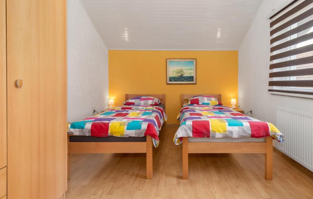 Apartments Sweet Home Otocac Bagian luar foto